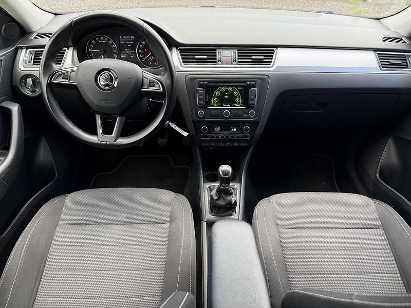 Škoda Rapid 1,6TDI Aut. klimatizace - fotka 10 z 20