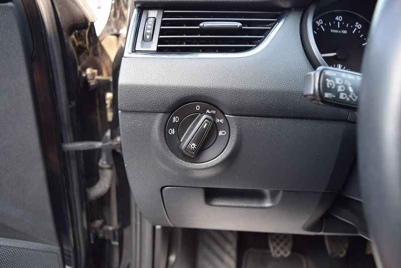 Škoda Octavia (2017) 1.4TSI 110kw AMBITION JOY XENO - fotka 32 z 49
