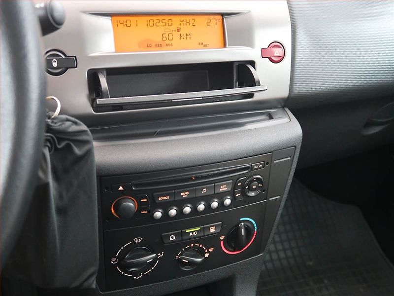 Citroën C4 (2010) 1.4 16V, po STK, levný provoz - fotka 12 z 15