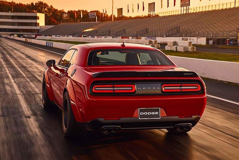 Dodge Challenger SRT Demon.
