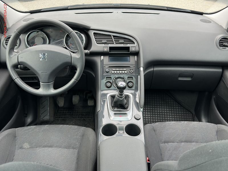 Peugeot 3008 (2012) 1.6HDi, Panorama, TZ - fotka 8 z 20