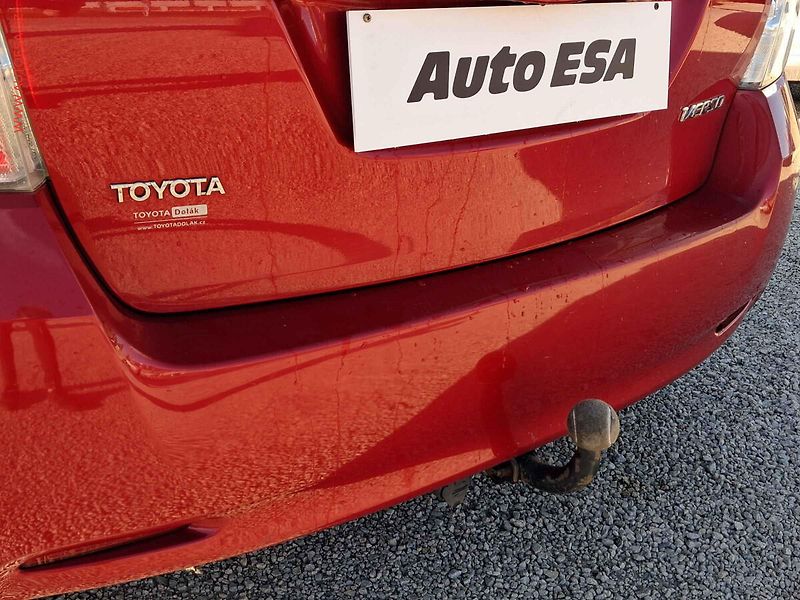 Toyota Verso (2011) 2.0, 2.maj,ČR, Navi - fotka 19 z 20