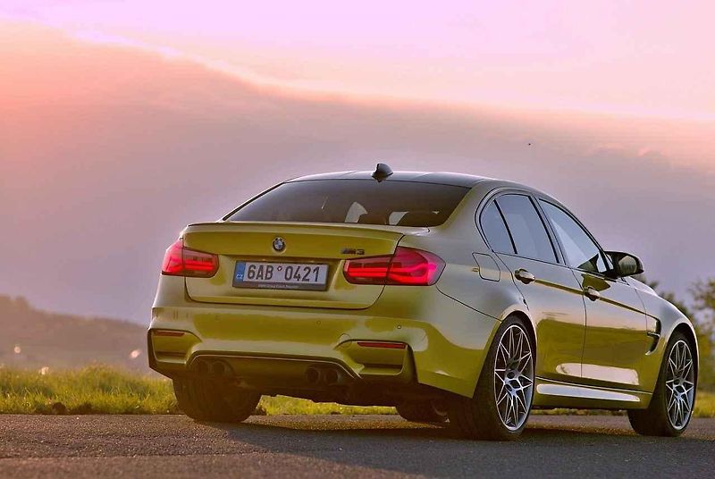 BMW M3.