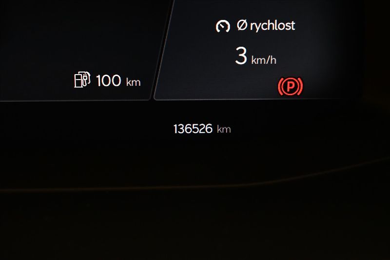 Seat Leon 1,4 FR TSI 150 kW e-Hybrid Zár - fotka 17 z 30