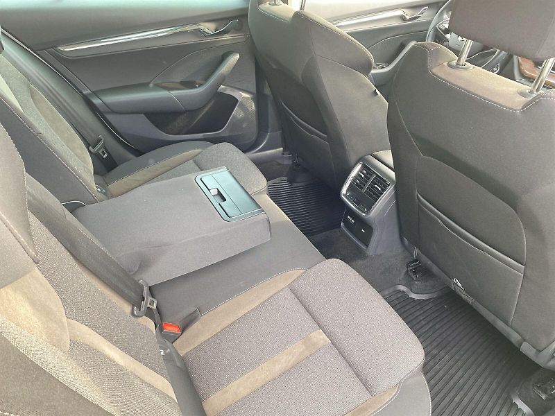 Škoda Octavia (2023) Combi 2.0 TDI 4x4 DSG Scout - fotka 9 z 37