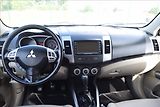 Mitsubishi Outlander 2,2 d 115KW TAŽNÉ 7MÍST 4X4 - náhled 32