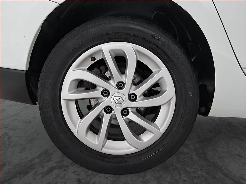 Renault Fluence (2013) 1.6 16V, Tempomat - fotka 14 z 14