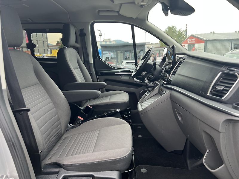 Ford Tourneo Custom 2.0TDCi TITANIUM 8MÍST ČR DPH - fotka 35 z 44