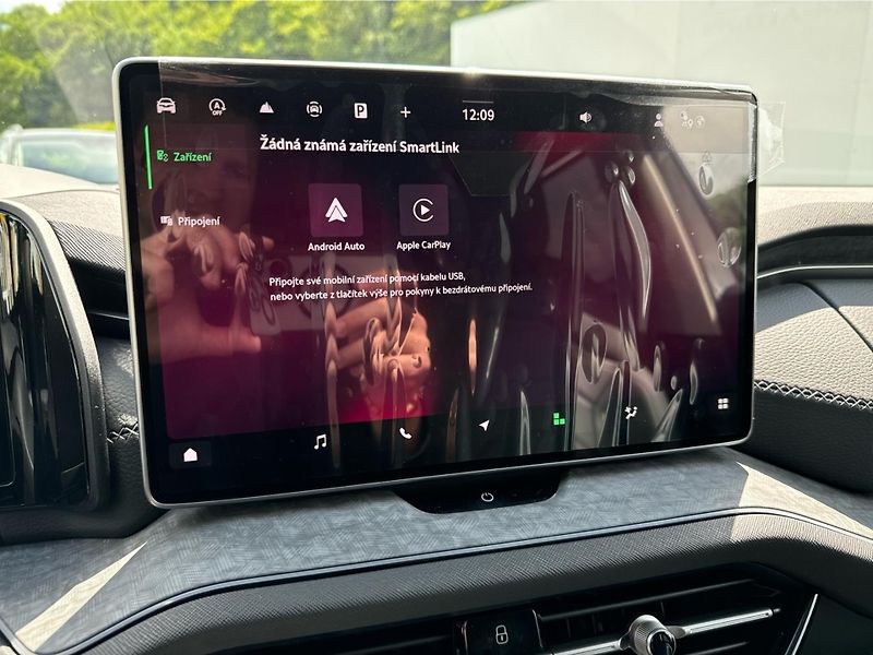 Škoda Kodiaq Exclusive Selection 2,0 TDI 14 - fotka 18 z 25
