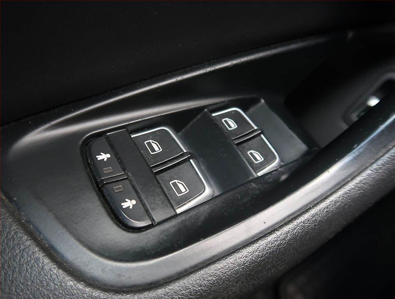 Audi A6 Allroad (2015) 3.0 TDI, 4X4, Automat - fotka 19 z 22