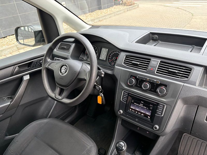 Volkswagen Caddy Maxi 1.4 TSI 92 kW ČR, DPH - fotka 28 z 35