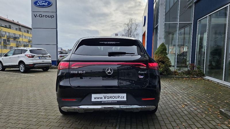 Mercedes-Benz EQE (2023) - fotka 4 z 26