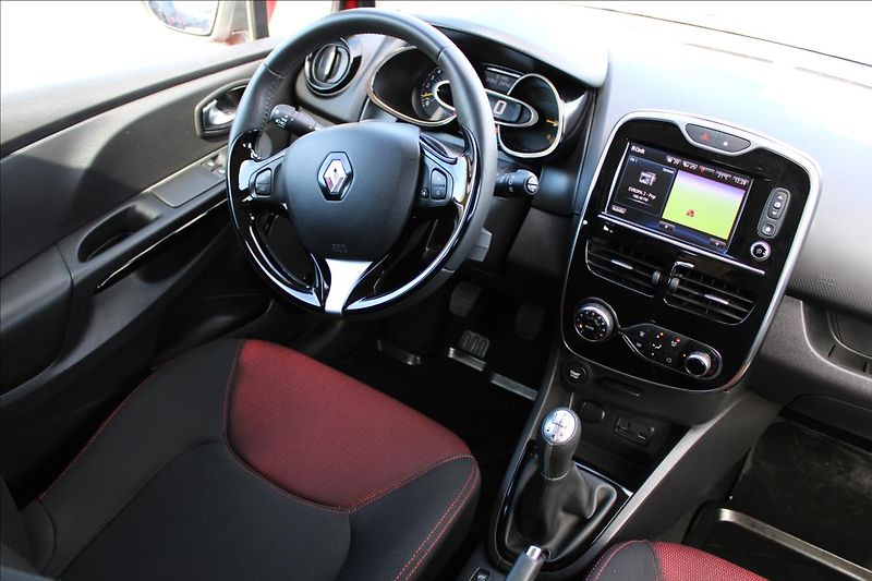 Renault Clio 0,9 TCe 66kW serviska, 1.maj. - fotka 35 z 36