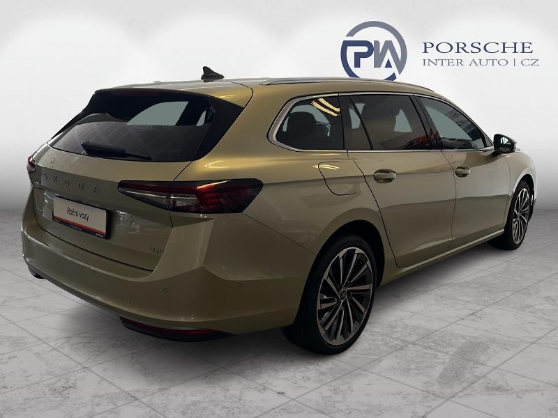 Škoda Superb 2.0TDi L&K 142kW 4x4 - fotka 2 z 25
