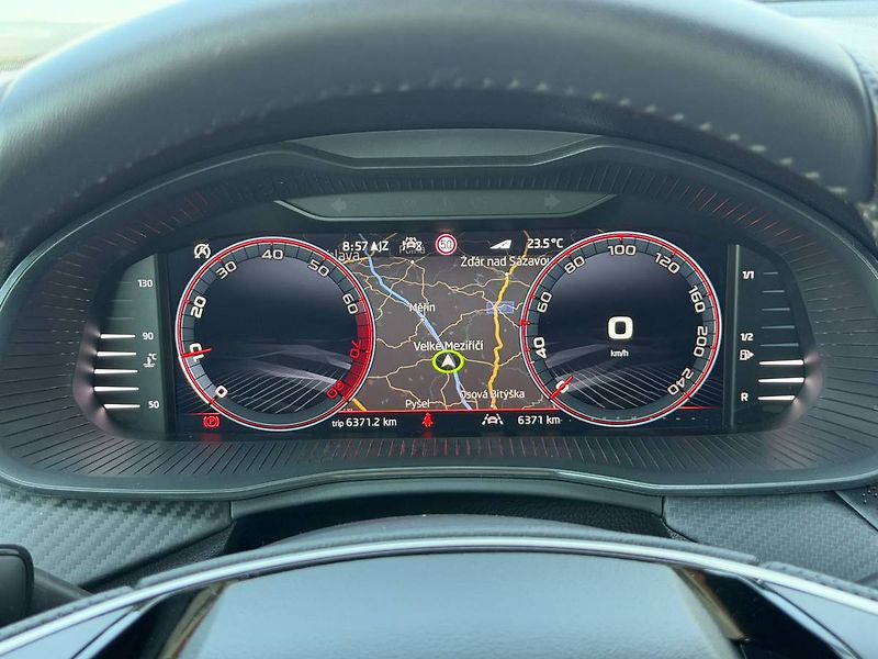 Škoda Kamiq Monte Carlo 1,0 TSI 85 kW 6° M - fotka 12 z 35