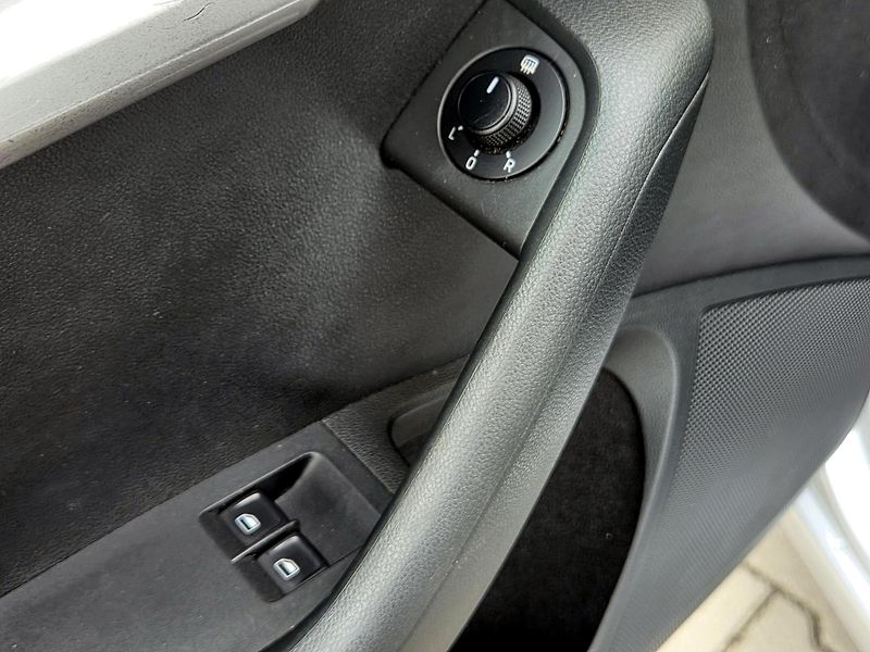 Škoda Octavia 1,2 TSi PO ROZVODECH, 1.maj - fotka 38 z 41