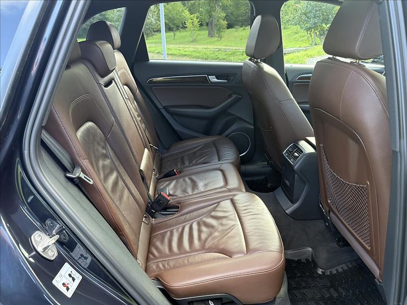 Audi Q5 2,0 TFSI 162 kW quattro - fotka 13 z 40