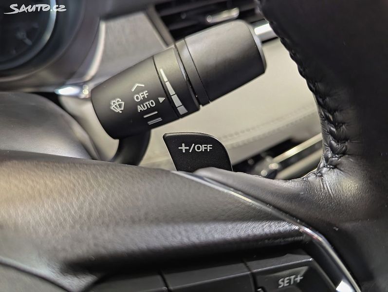 Mazda 6 2.5 i 143kW A/T REVOLUTION TOP - fotka 20 z 28