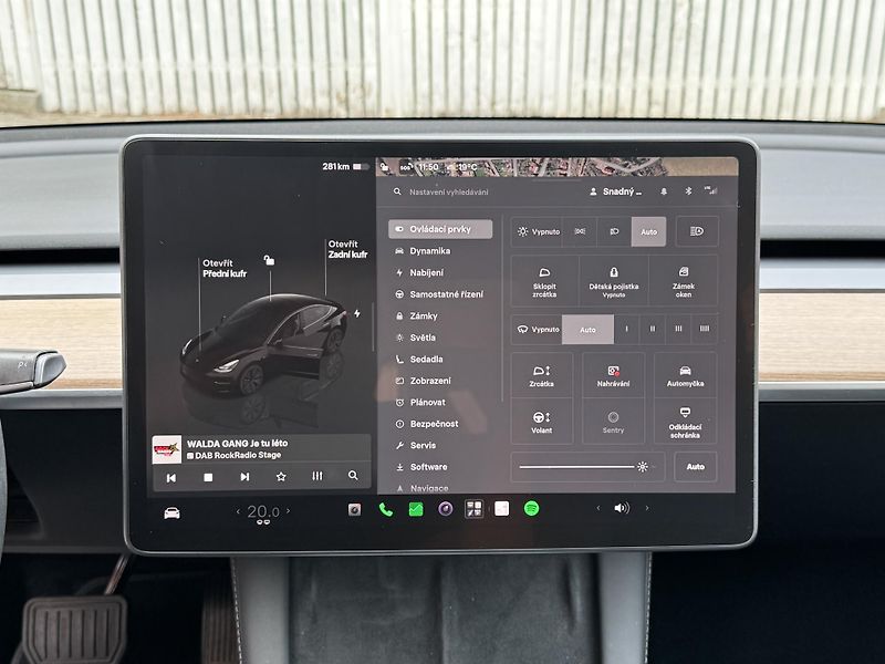 Tesla Model 3 AWD,  LONG RANGE DUAL SOH 95% - fotka 20 z 30