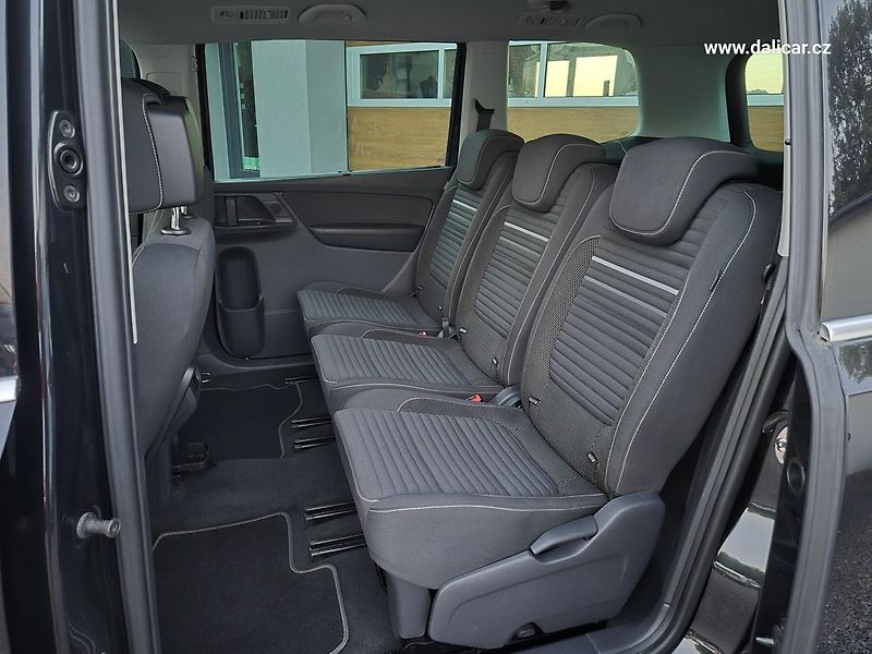 Volkswagen Sharan (2014) 2.0TDi 130KW Comfortline CUP - fotka 40 z 48