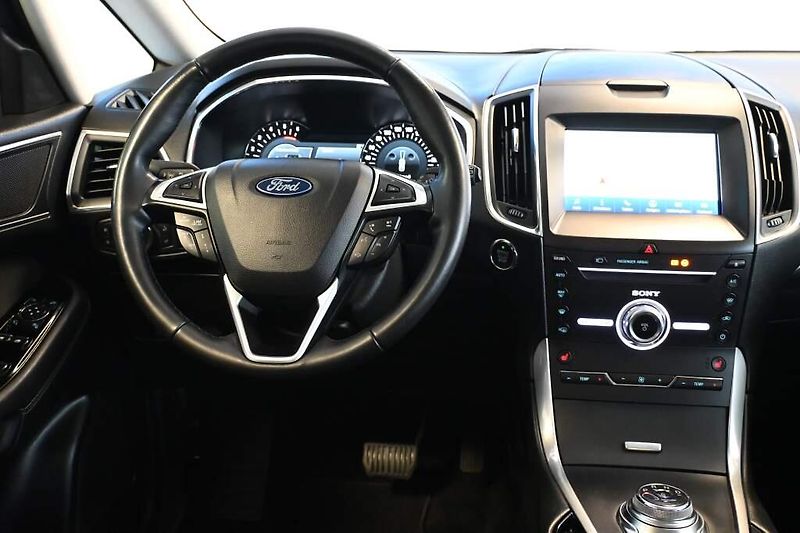 Ford S-MAX (2020) 2.0 140 KW LED ACC SONY 8AT EC - fotka 13 z 34