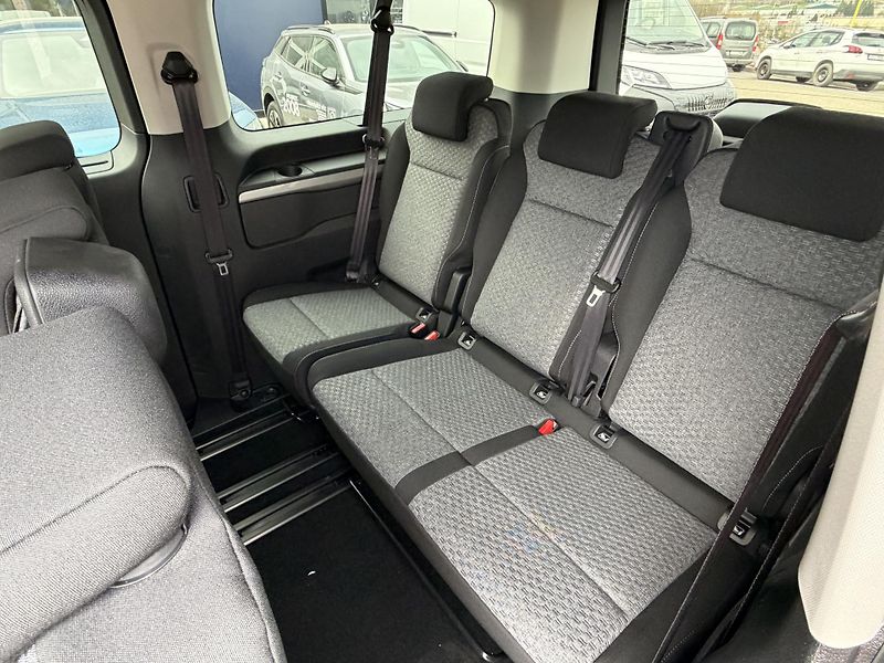 Peugeot Traveller (2026) Active L3 2.2 BlueHDi 150 MAN6 - fotka 10 z 25