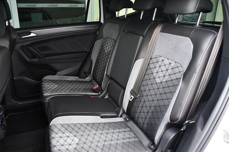 Volkswagen Tiguan Allspace 2.0TDi RLINE DSG 4MOTION 1M ČR - fotka 20 z 44