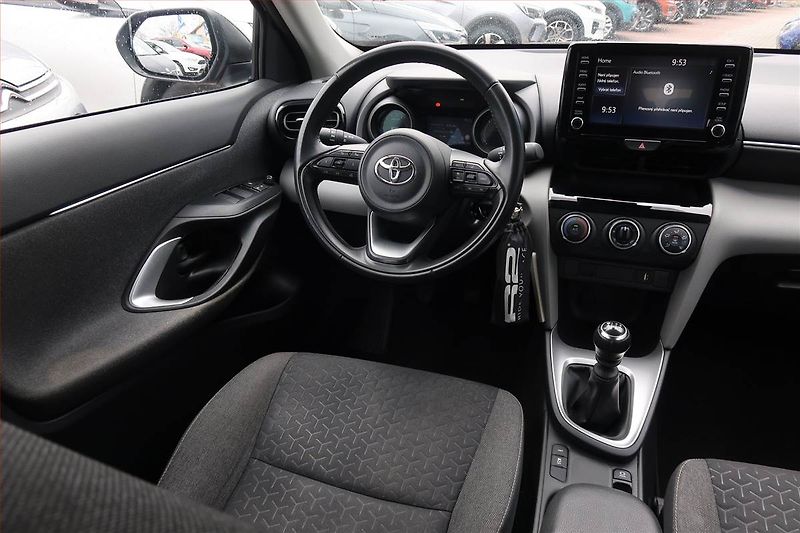 Toyota Yaris Cross (2022) Comfort 1.5 VVT-i - fotka 7 z 17