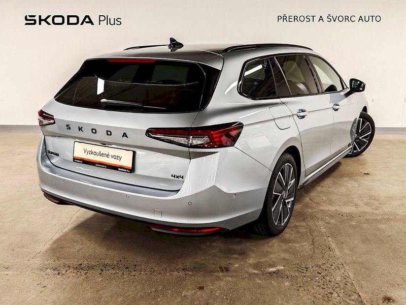 Škoda Superb (2025) Combi 2.0 TSI 195 kW DSG 4x4 S - fotka 2 z 36