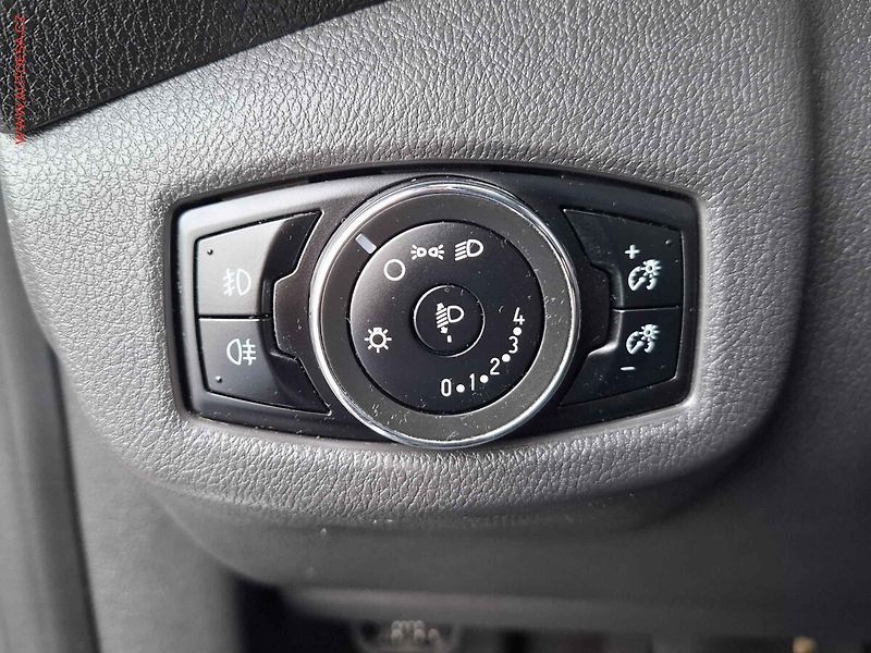 Ford Transit Connect (2015) 1.5TDCi MAXi 7míst, Trend - fotka 19 z 20