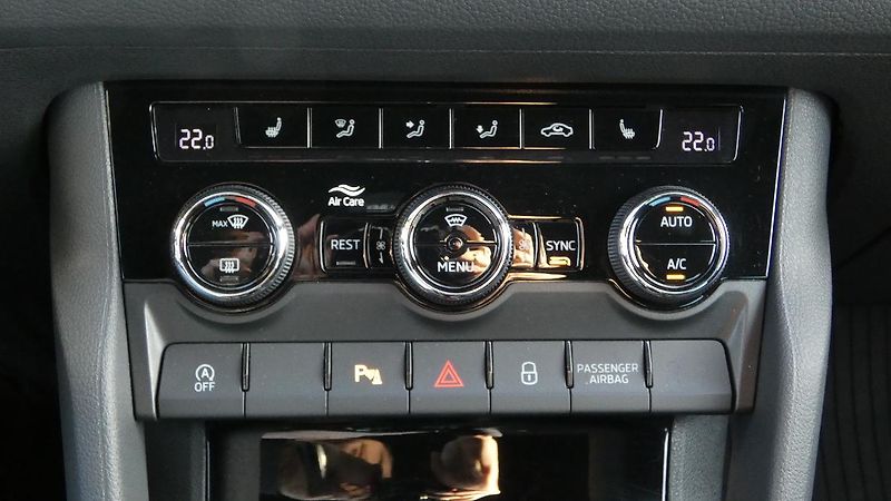 Škoda Kodiaq 2,0 TDI DSG 4x4 Sportline - fotka 17 z 25