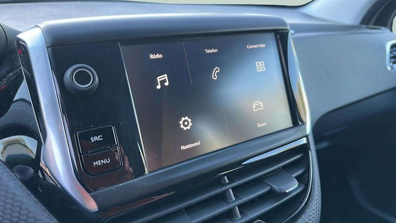 Peugeot 2008 Active 1,2 PureTech 61kW MT5/7 - fotka 13 z 23