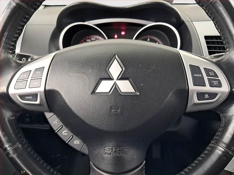 Mitsubishi Outlander (2007) 2.0 DI-D, 4X4, 7 míst - fotka 16 z 20