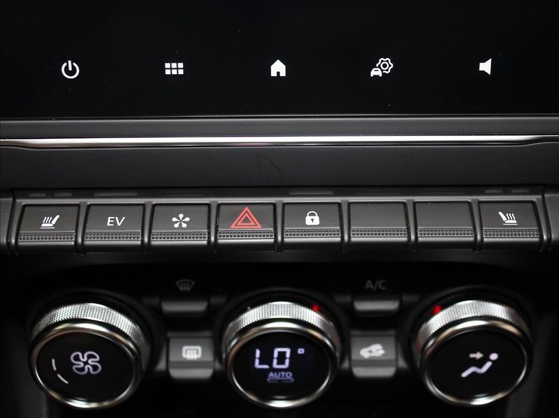 Renault Captur 1,6 E-Tech Hybrid 17 010km! - fotka 19 z 22