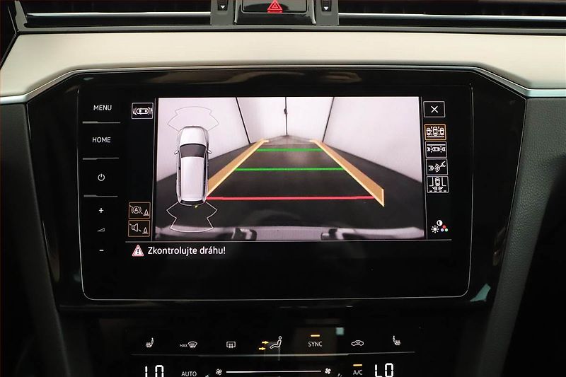 Volkswagen Passat (2023) Elegance 2.0 TDI - fotka 15 z 20