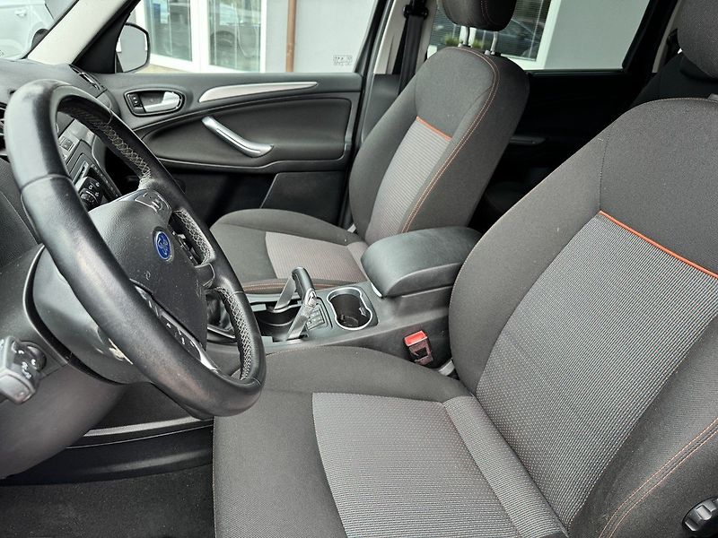 Ford Galaxy (2013) 2.0TDCi Navi Digi Klima - fotka 24 z 46