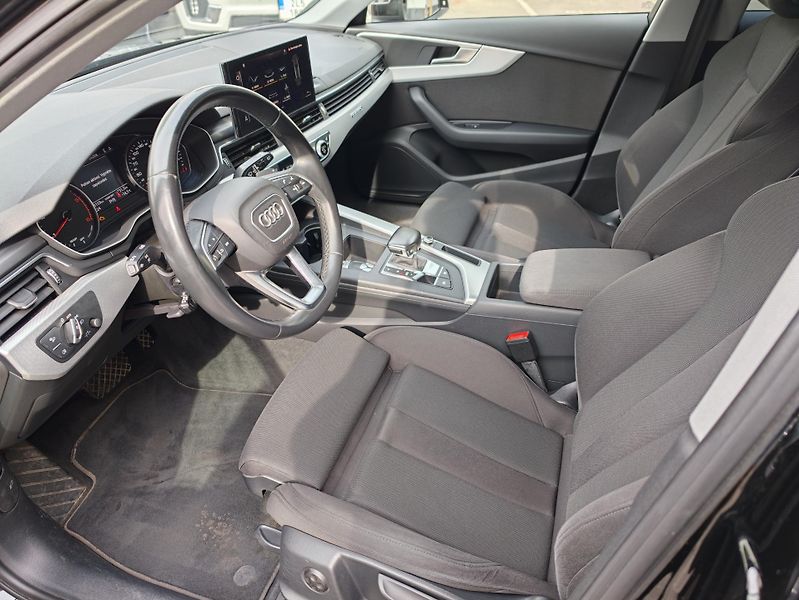 Audi A4 Avant (2021) 40 TDI quattro  - fotka 10 z 25