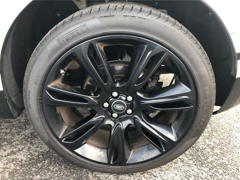 Land Rover Range Rover Velar D 300 SE - fotka 14 z 26