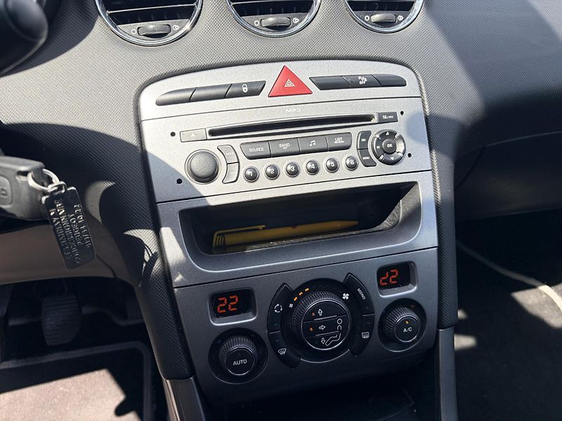 Peugeot 308 SW 1.6HDI TAŽNÉ - fotka 15 z 27
