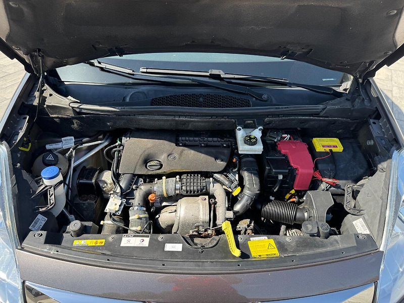 Peugeot Partner Tepee (2018) Outdoor 1.6 HDi 88kW - fotka 31 z 34