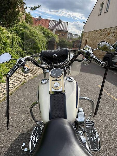 Harley-Davidson FLSTS Heritage Springer (1997) - fotka 9 z 16