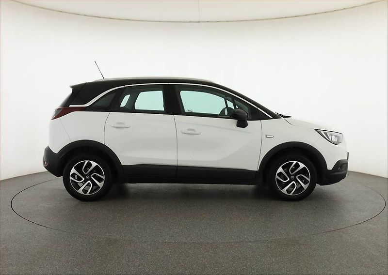 Opel Crossland X (2017) 1.2 Turbo, ČR,1.maj - fotka 6 z 14