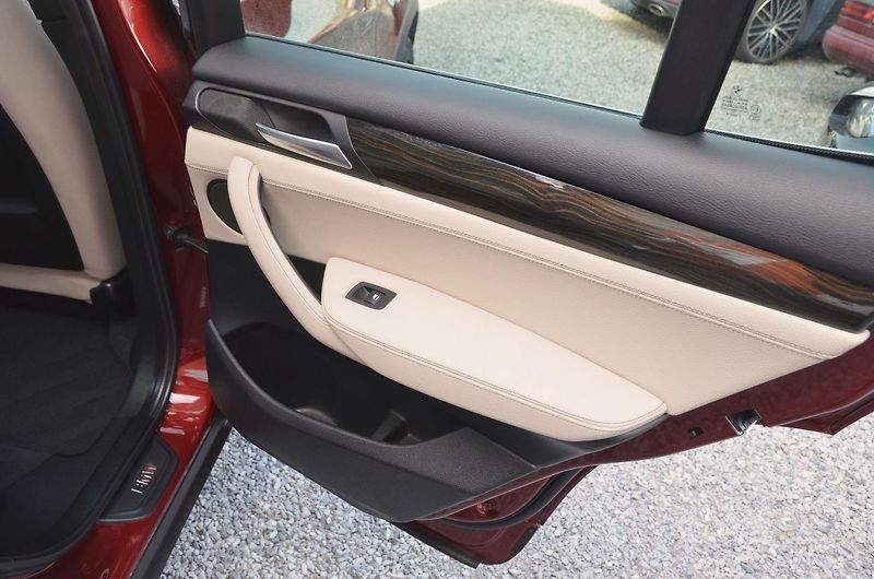 BMW X3 (2012) xDrive 20d 135kW AUTOMAT / ČR - fotka 16 z 36