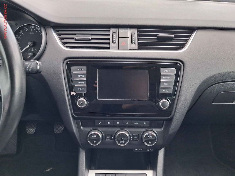 Škoda Octavia (2014) 1.6 TDi, Elegance, TZ - fotka 12 z 16