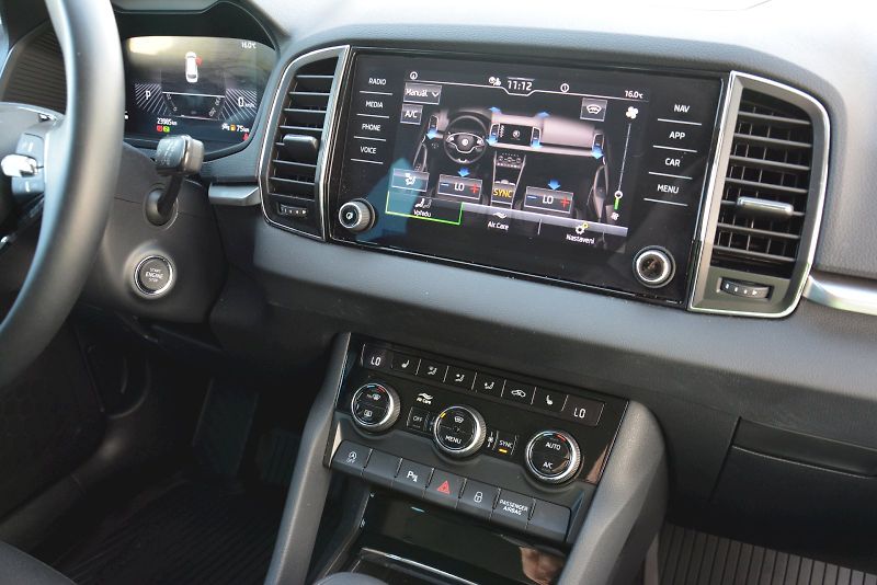 Škoda Karoq (2024) 1.5 TSI 110 kW Ambition PLUS D - fotka 22 z 26