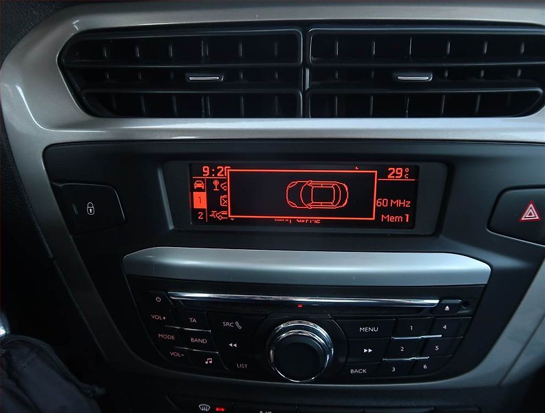 Citroën C-Elysée (2016) 1.2 PureTech, Serv.kniha - fotka 21 z 23