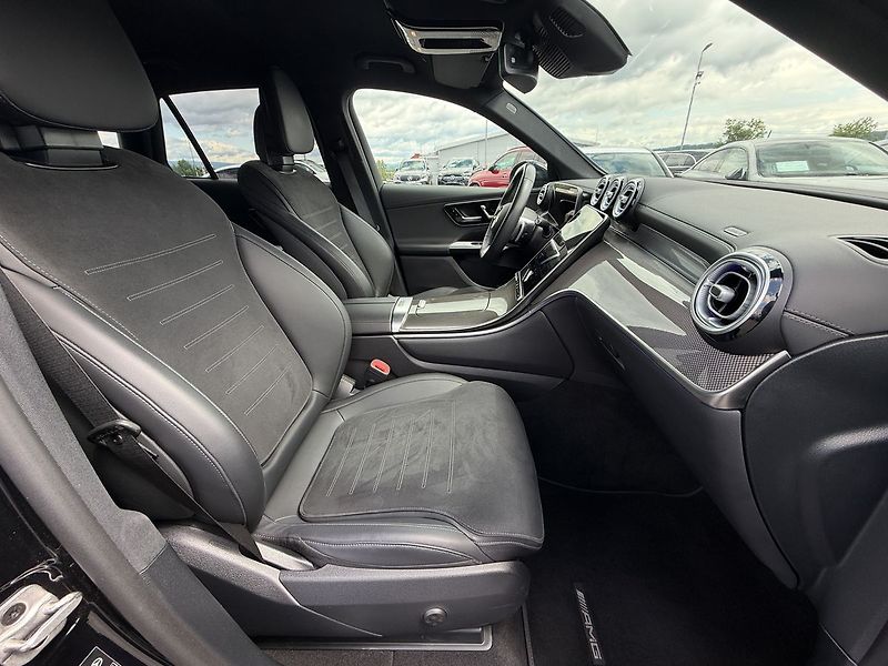 Mercedes-Benz GLC 220 d 4MATIC AMG - fotka 10 z 37