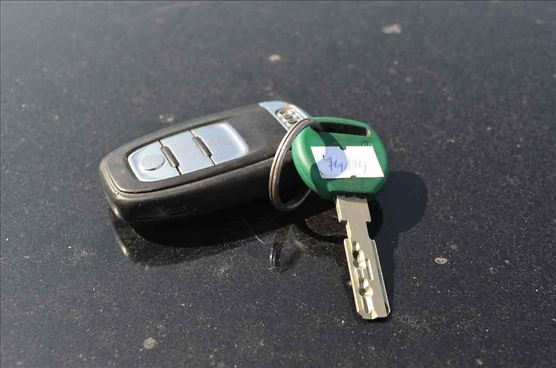 Audi A4 (2010) AVANT 2,0 TDI - fotka 18 z 24