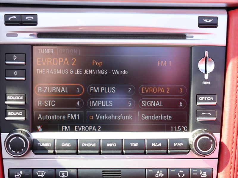 Porsche 911 3,8 TURBO S - fotka 39 z 56