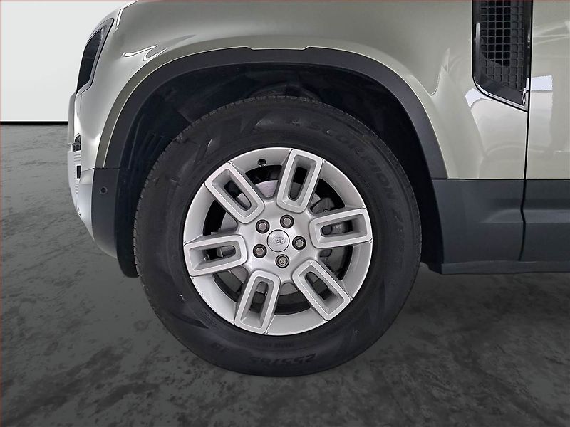 Land Rover Defender (2024) D200 AWD - fotka 15 z 20